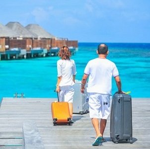 tourist-walking