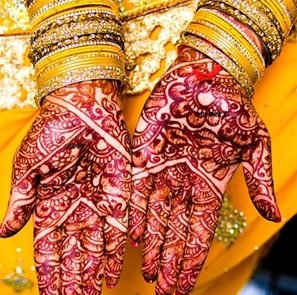 Henna-on-hands