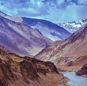mountain-river-clouds-sunset