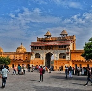 fort-entrance-Rajasthan