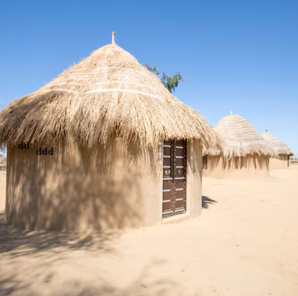 hut-in-desert