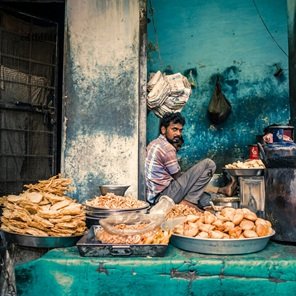 Man-selling-Snacks