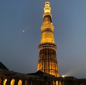 QUTUB-MINAR-AT-NIGHT
