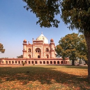 Monument-and-trees