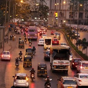 cars-in-traffic