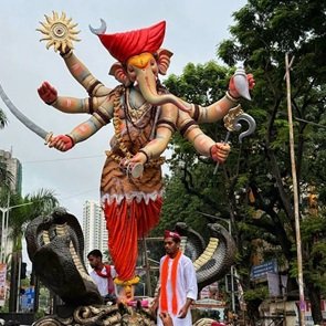 Lord-Ganesh-statue