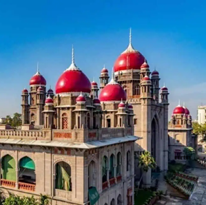 Red-dome-building