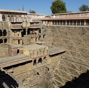 old-monument-stairs