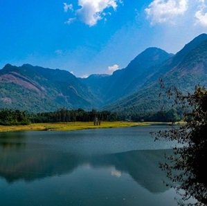 lake-blue-sky-mountain