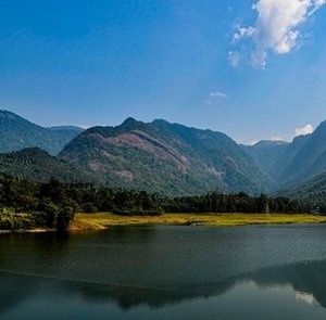 strong-mountain-clouds-sky-blue
