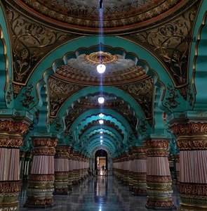 temple-inside-view