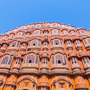 wind-palace-Jaipur-sky-blue