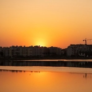 Sun-set-view-river-buildings